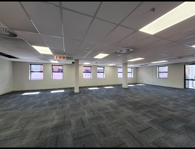 306M² OFFICE TO LET IN WAVERLEY